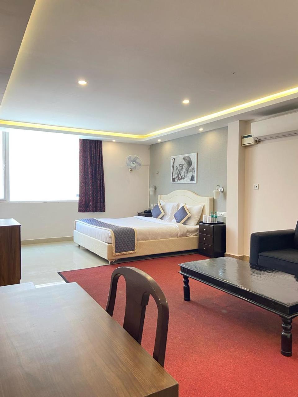 Montecarlo Hotel Mahabalipuram Eksteriør bilde