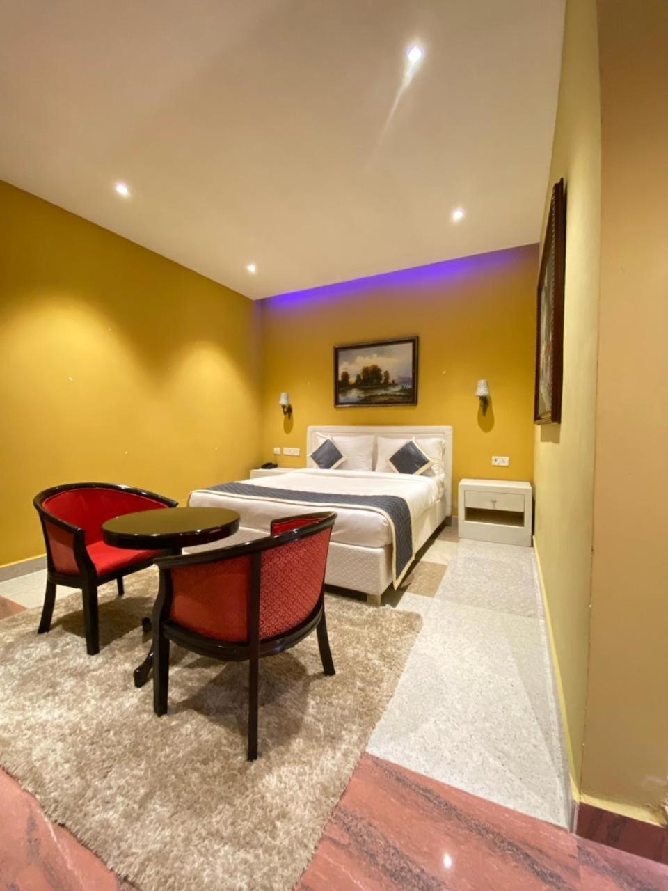 Montecarlo Hotel Mahabalipuram Eksteriør bilde