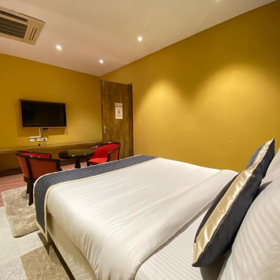 Montecarlo Hotel Mahabalipuram Eksteriør bilde